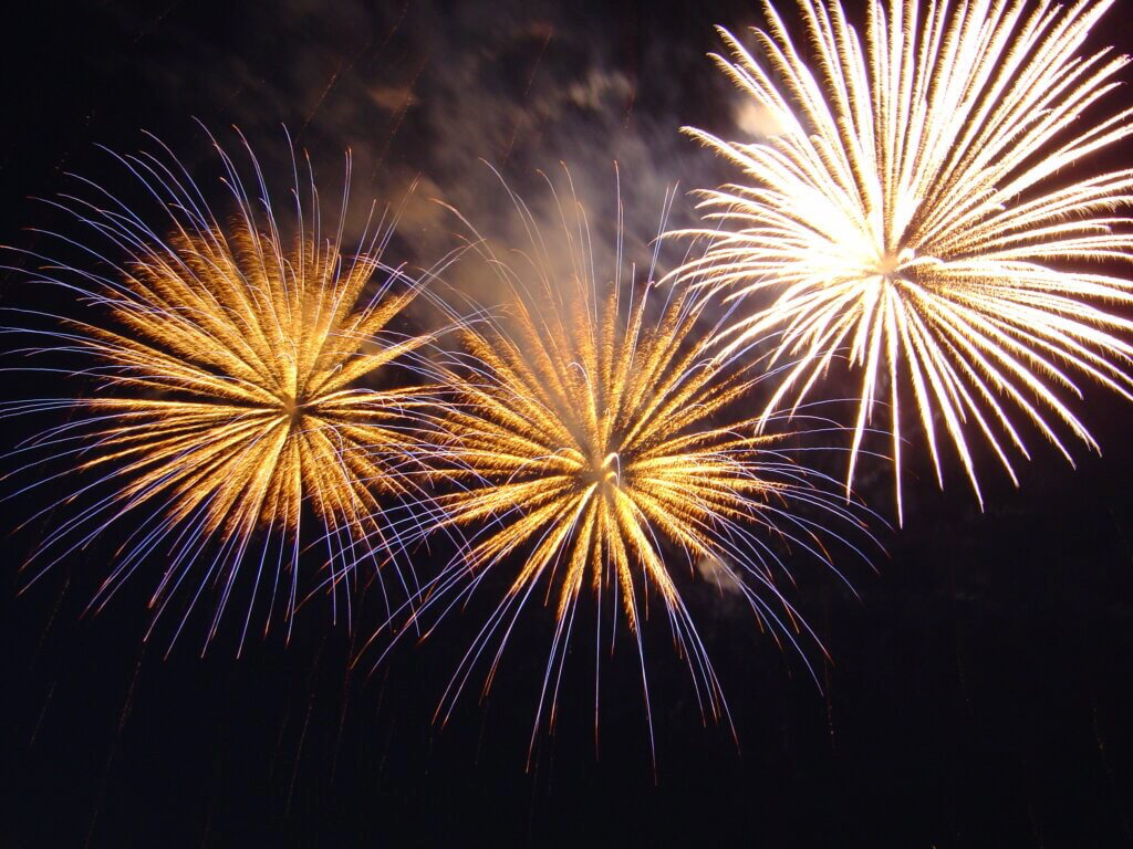 happy+new+year+fireworks